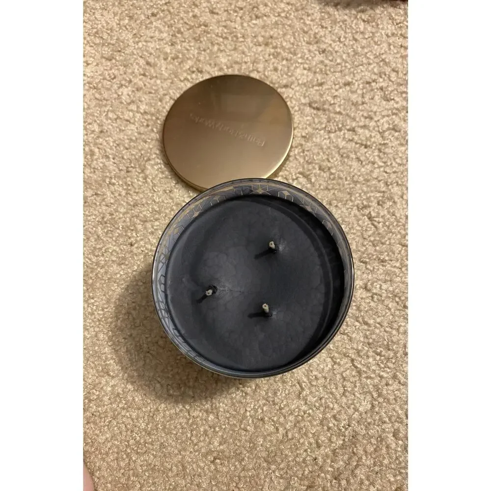 Bath and body‎ works black tie candle